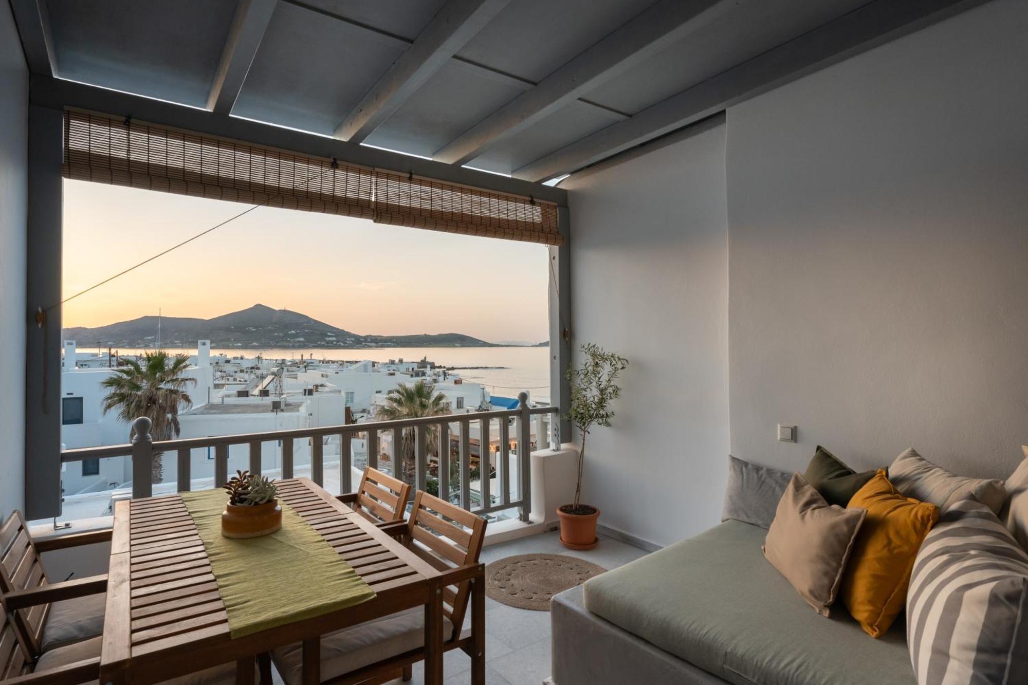 Caper-2 Bedroom Traditional Home With Amazing View Науса Экстерьер фото