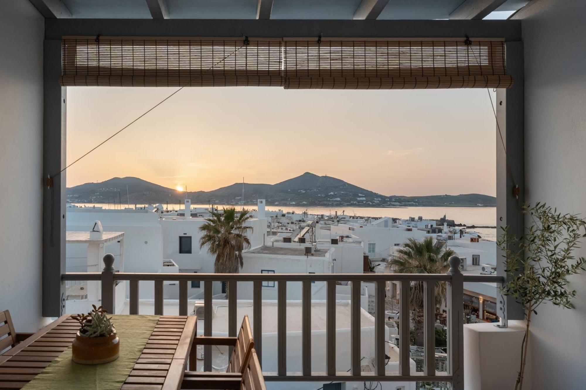 Caper-2 Bedroom Traditional Home With Amazing View Науса Экстерьер фото