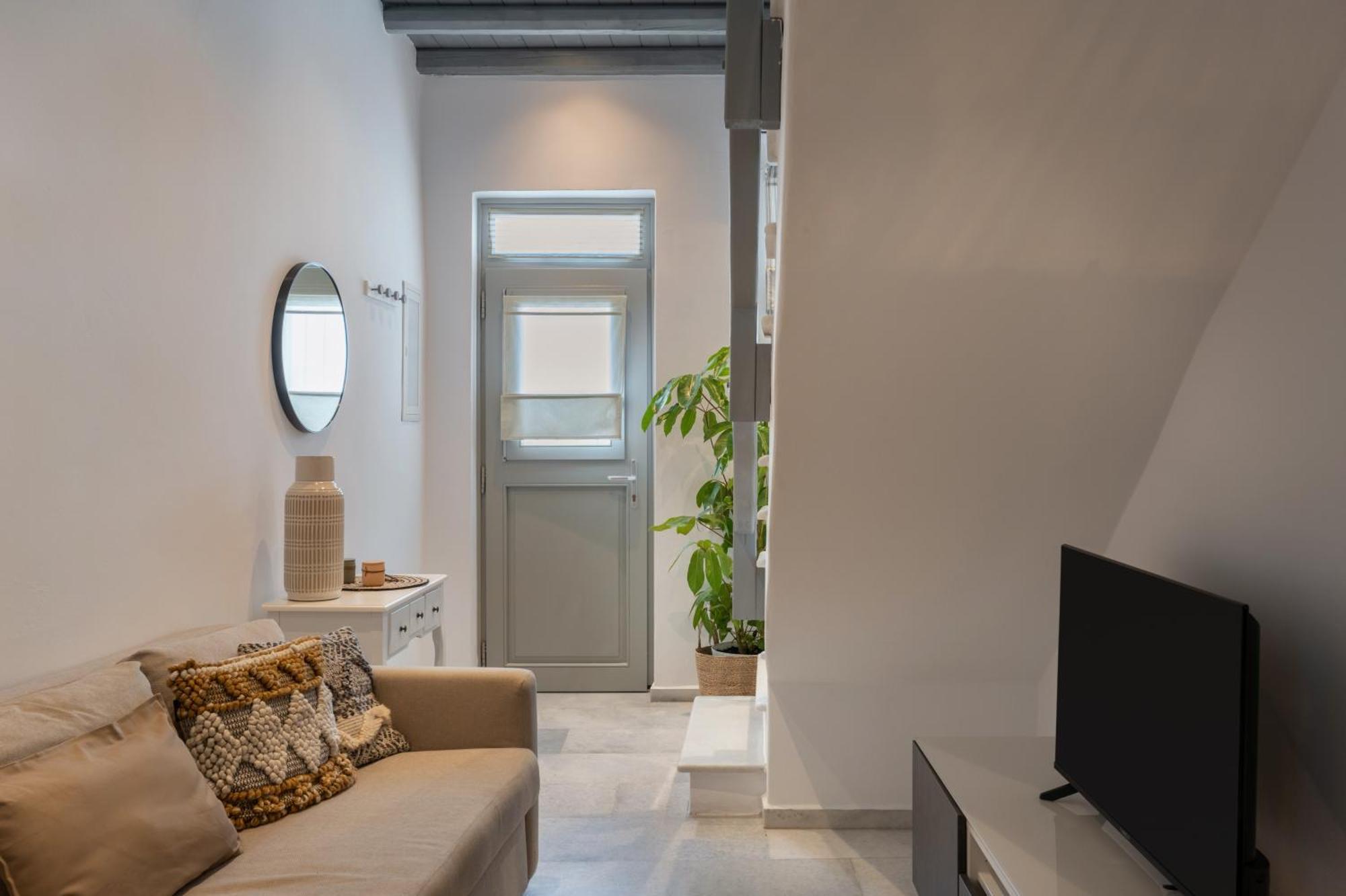 Caper-2 Bedroom Traditional Home With Amazing View Науса Экстерьер фото