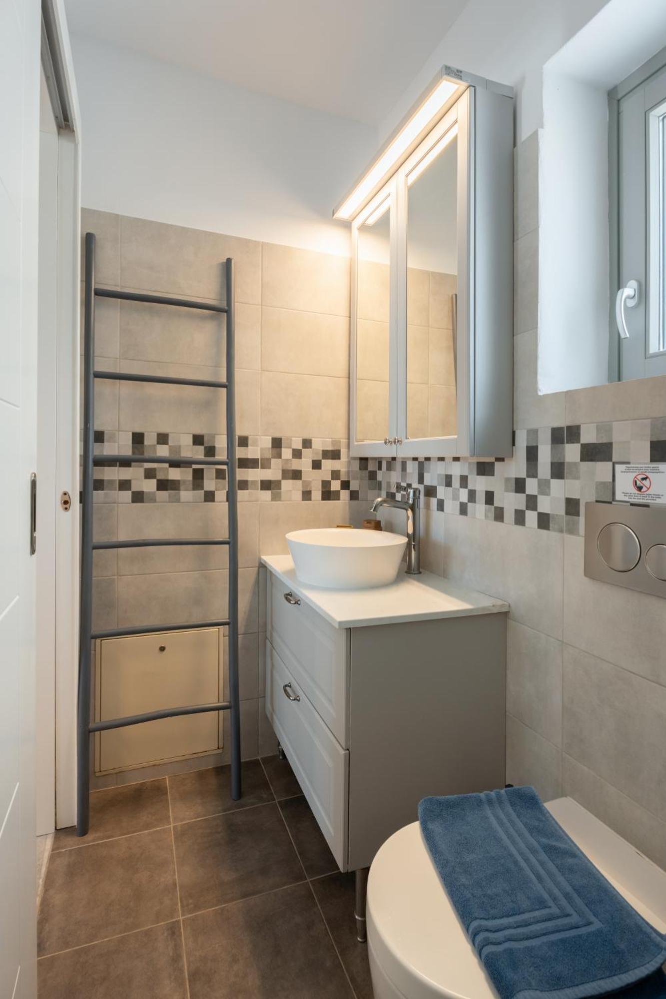 Caper-2 Bedroom Traditional Home With Amazing View Науса Экстерьер фото
