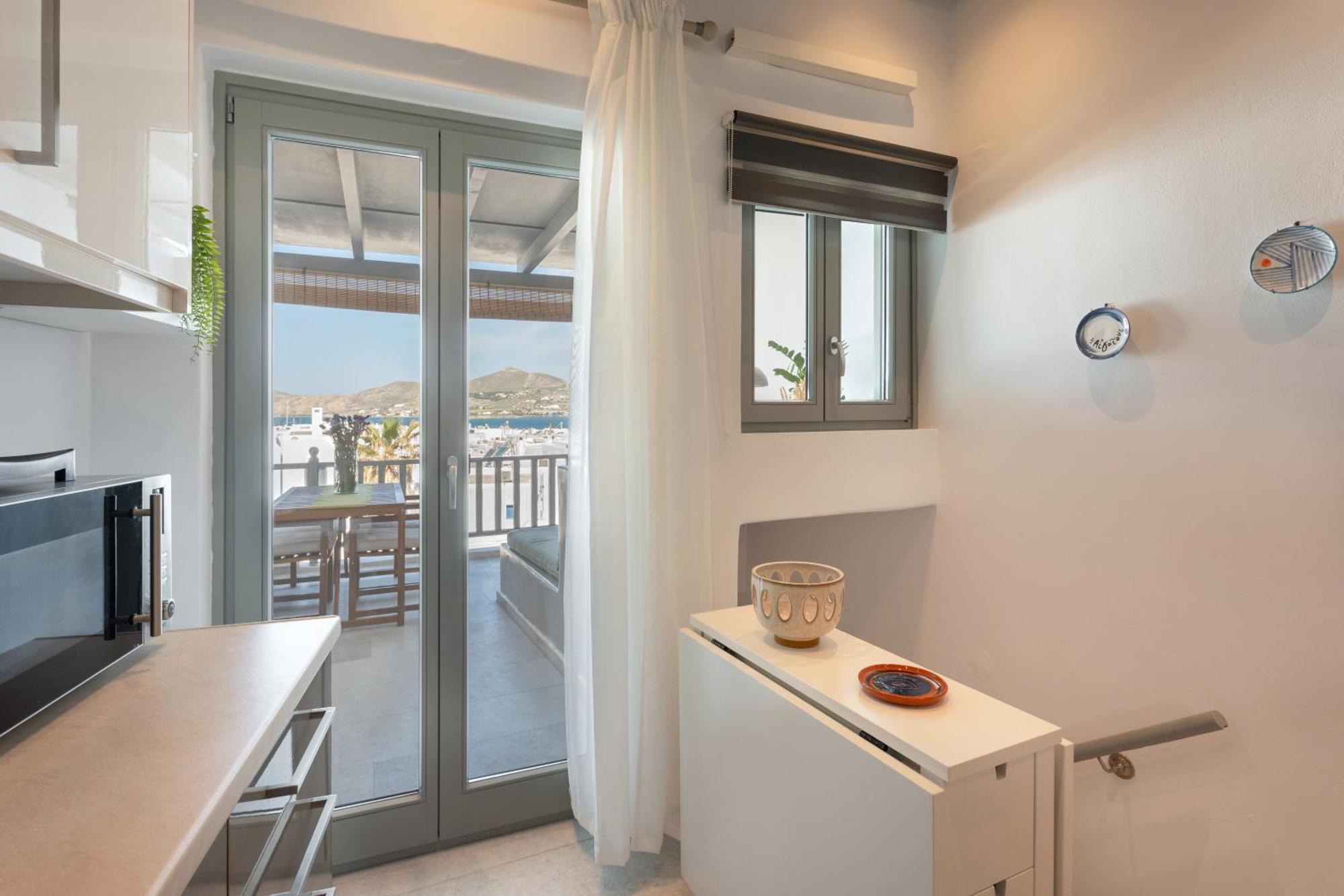 Caper-2 Bedroom Traditional Home With Amazing View Науса Экстерьер фото